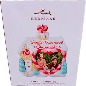 Hallmark SWEET GRANDKIDS Photo Holder Keepsake Ornament New 2019